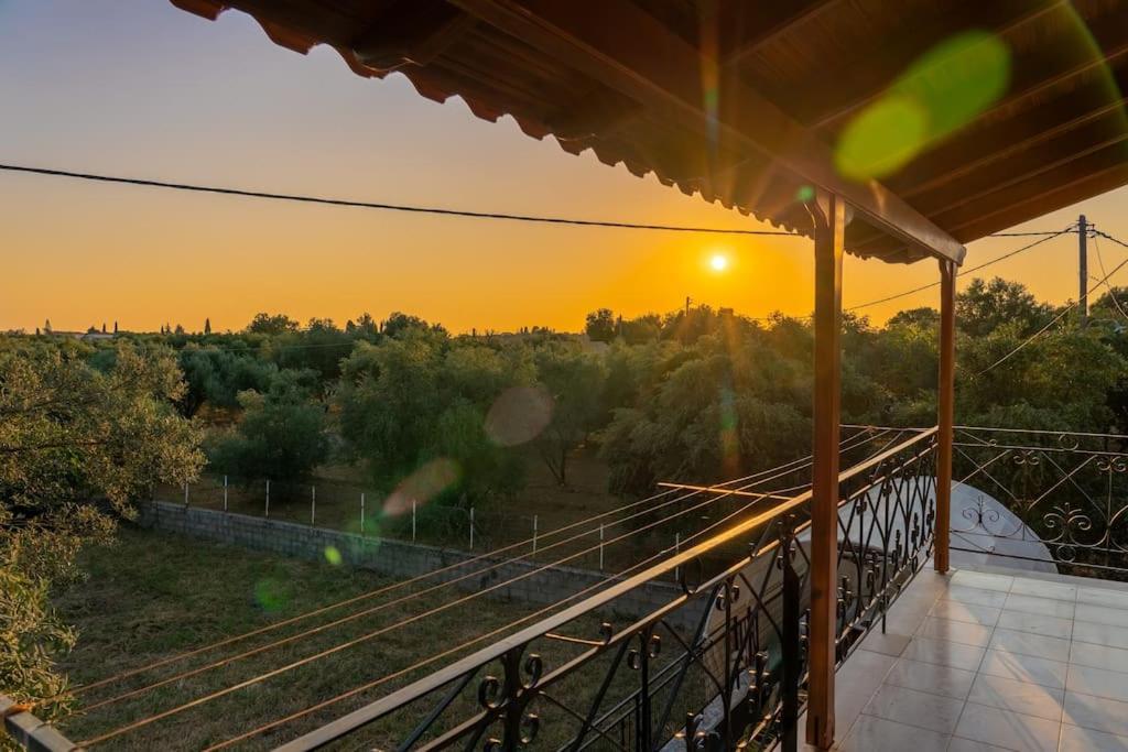 Afroditi Holiday Home- Green View Apartment スヴォロナータ エクステリア 写真